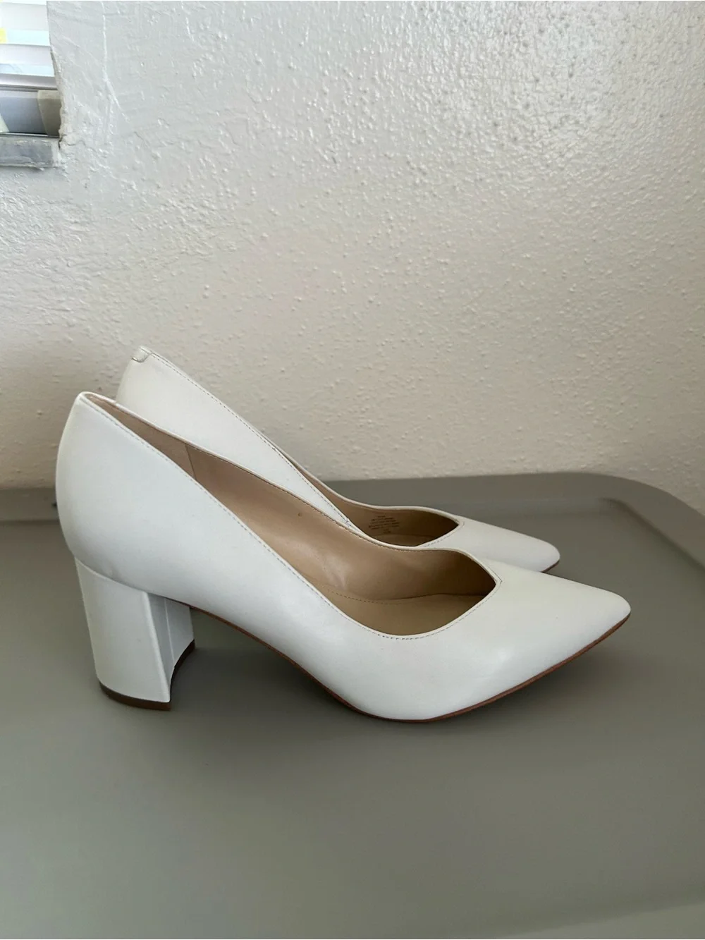 Marc Fisher White Pointed Toe Block Heel Pumps